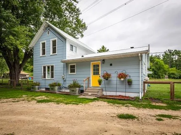 3574 S County Road P, Fountain City, WI 54629