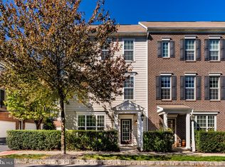 111 Summer Ln, Mechanicsburg, PA 17050