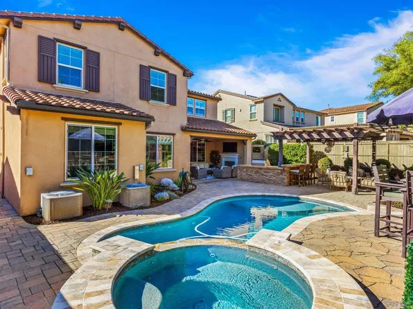 8490 Warden Ln, San Diego, CA 92127