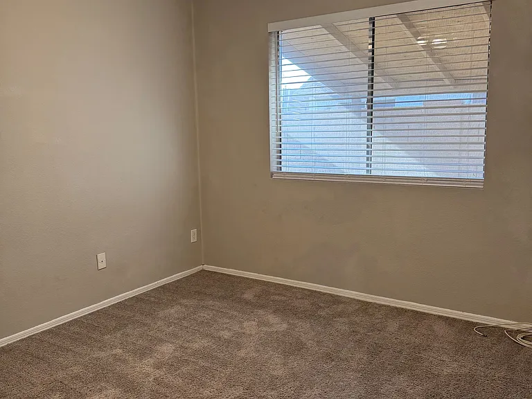 1107 W Piute Ave — Photo 13