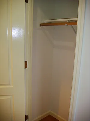 Rented by Avanguard Realty Corp | media 7