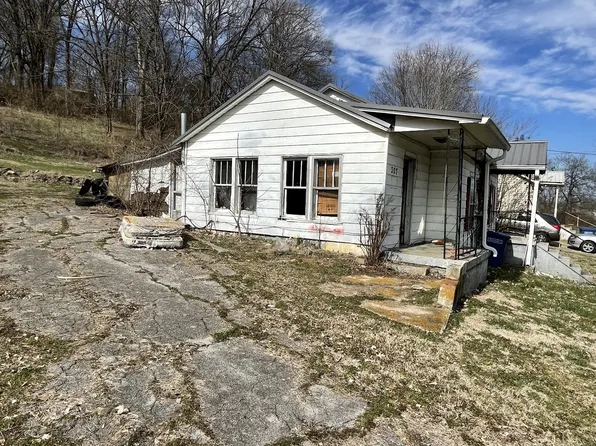 307 Edgewood Ave, Mount Pleasant, TN 38474