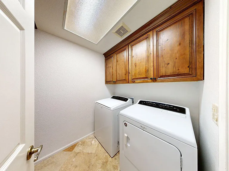 10575 E Mission Ln — Photo 21