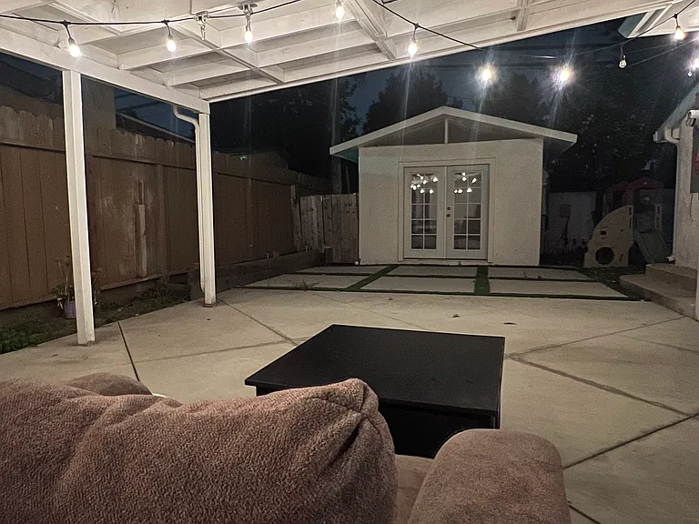 809 Gridley St — Photo 15