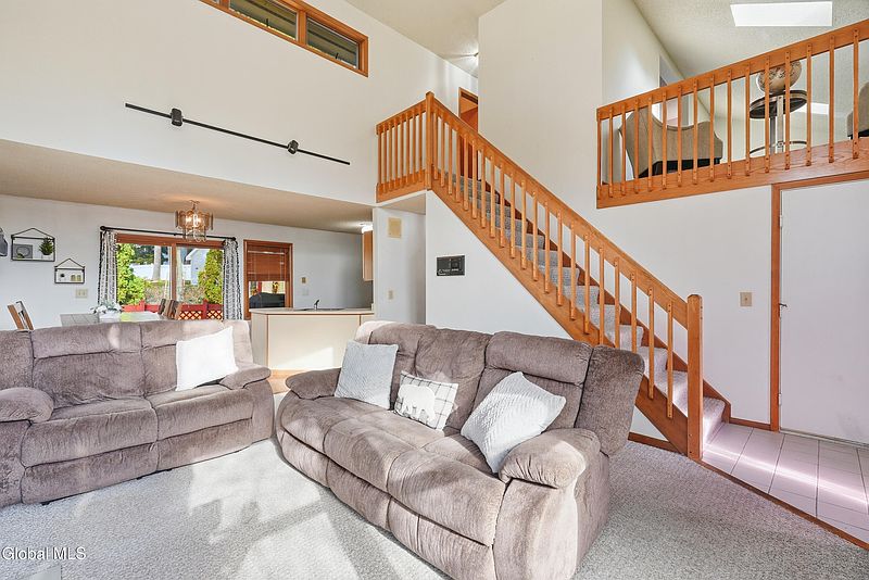 4th image of 7 Lea Court