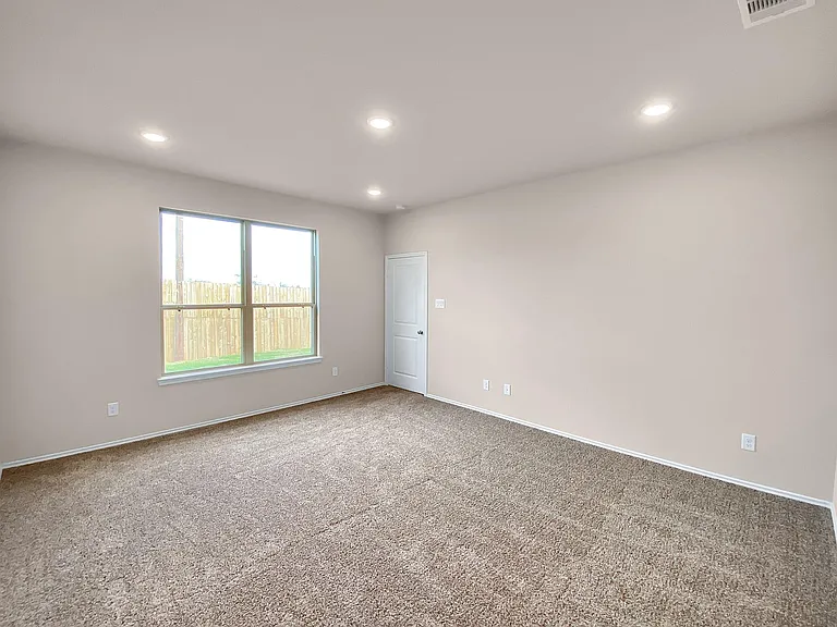 13071 Clearview Dr — Photo 11
