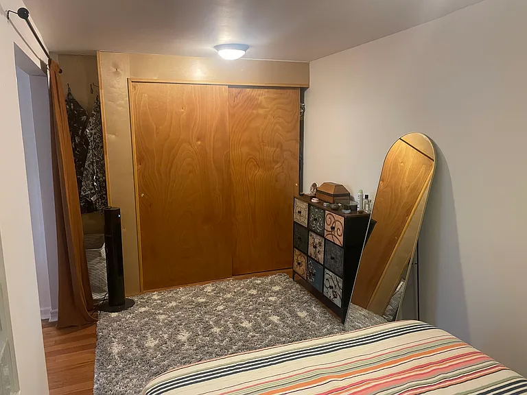 276 E 10th St #6 — Photo 5