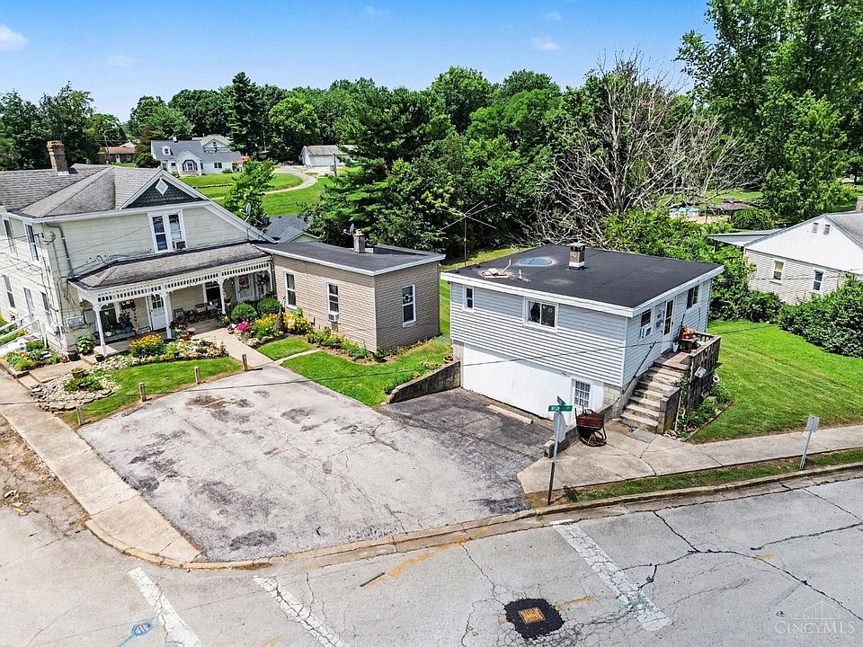 1st image of 312 W Grant Ave