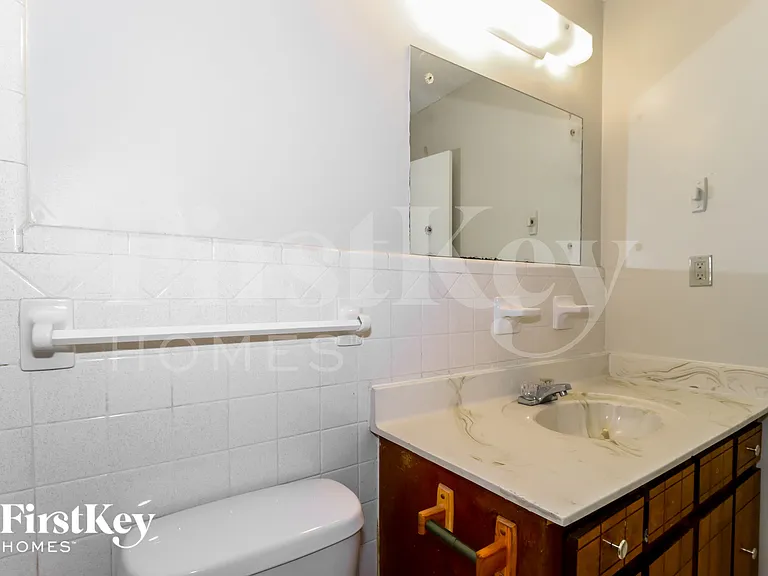 2786 Dromedary Dr — Photo 10