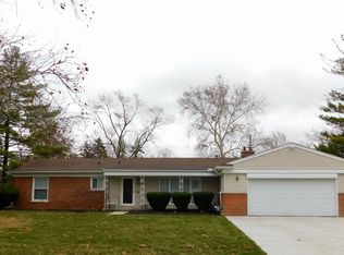 32241 Old Forge Ln, Farmington Hills, MI 48334