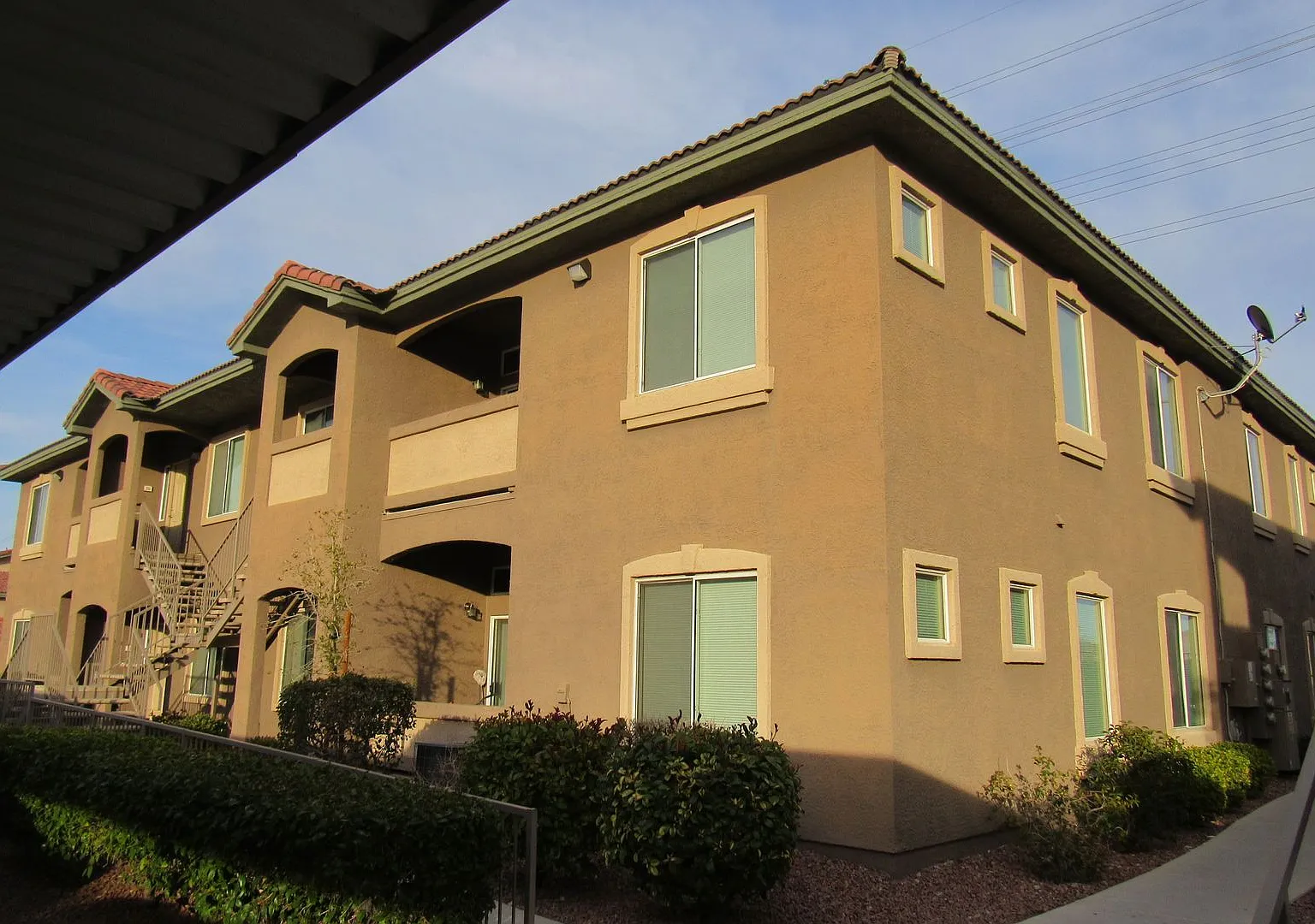 Modern Condo in Gated Community! — Photo 1