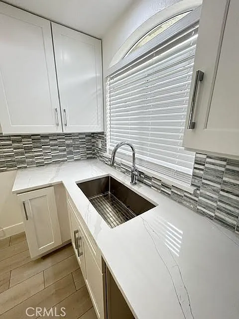 2 bed, 2.5 bath, 1024 sqft, $4,000 — Photo 3