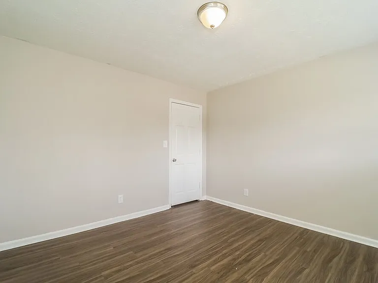 970 Kathryn Ct — Photo 13