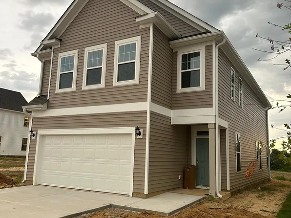 38 Nailsworth St, Angier, NC