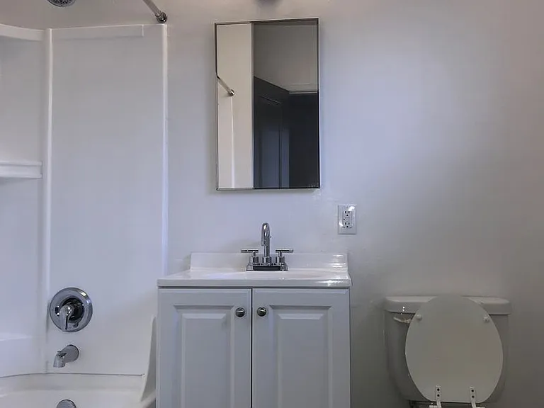 The Bloc Apartments — Photo 16