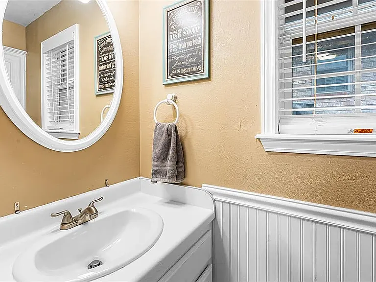 11521 Carriage Dr — Photo 18