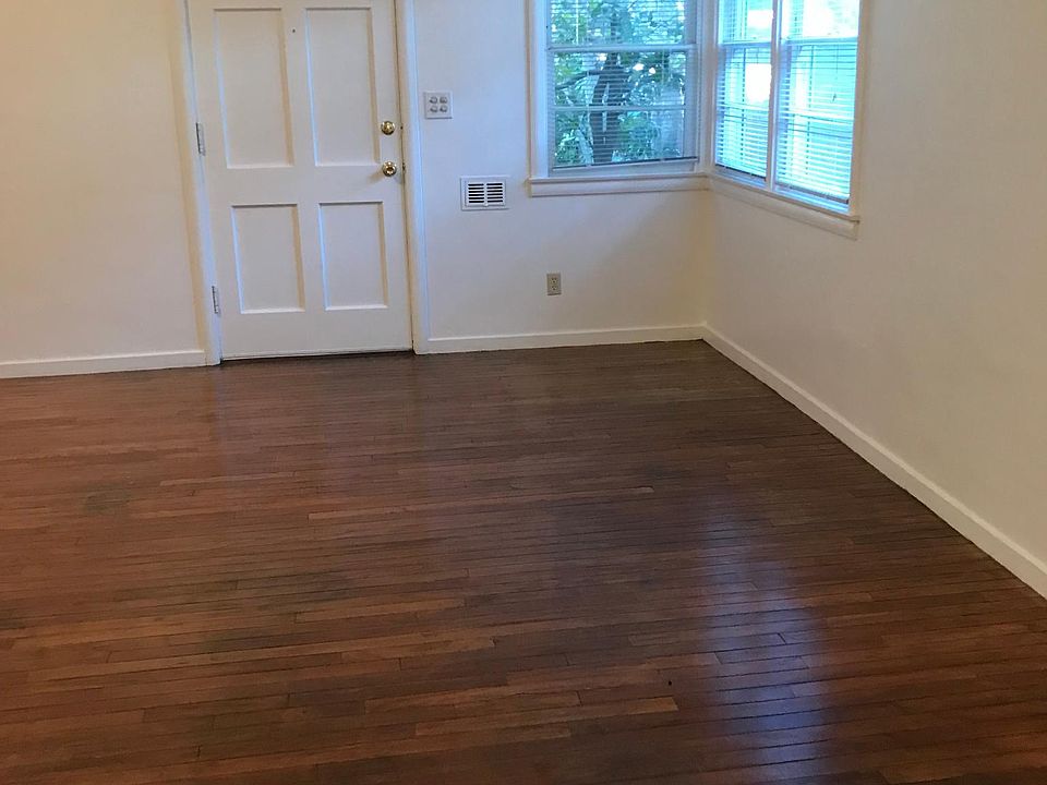 Front door / living room
