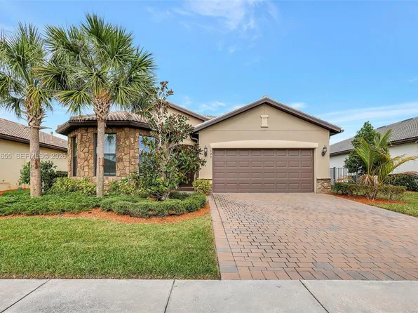 727 SE Boboli Way, Port Saint Lucie, FL 34984