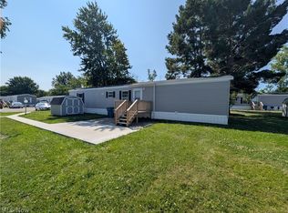 215 Cedar Brook Dr, Elyria, OH 44035