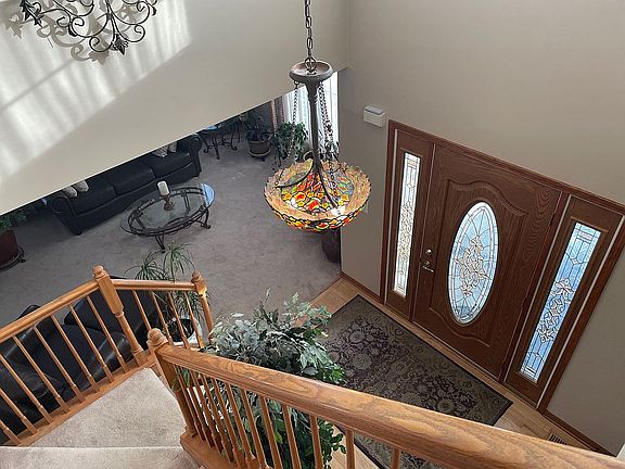 2nd image of 1531 Longmeadow Ln