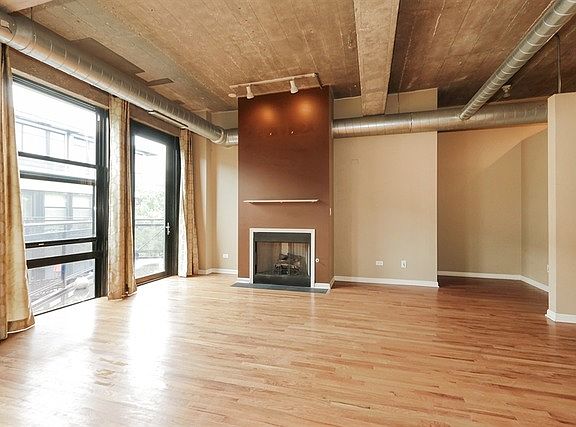 2nd image of 1000 W 15th St Unit 319