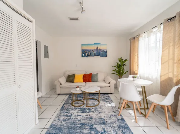 (undisclosed Address), North Miami Beach, FL 33162