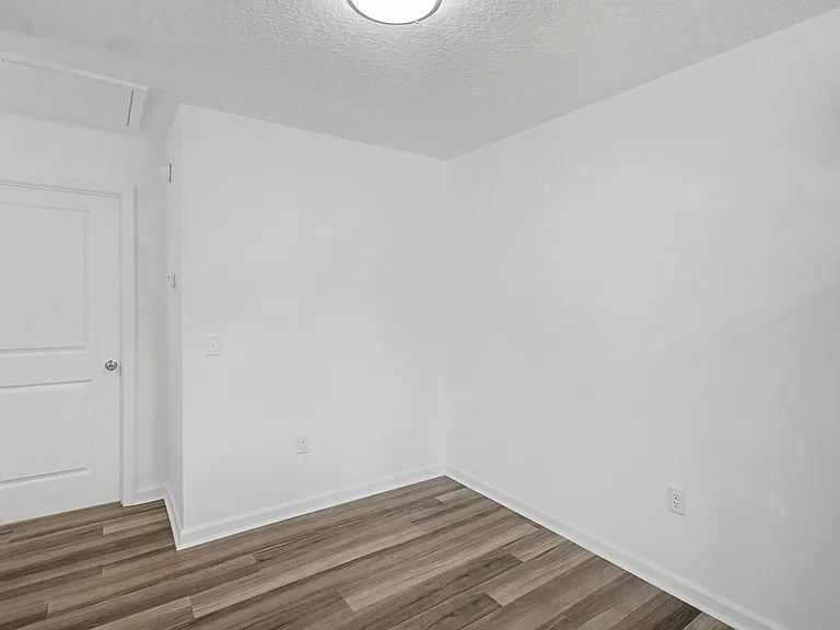 20 Frasier Ln SW #A — Photo 11