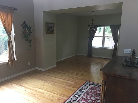 Living/Dining Rooms