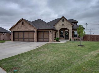 2005 NE 27th Ter, Moore, OK 73160