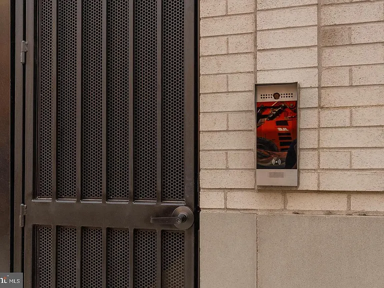 2414 Frankford Ave #5 — Photo 13