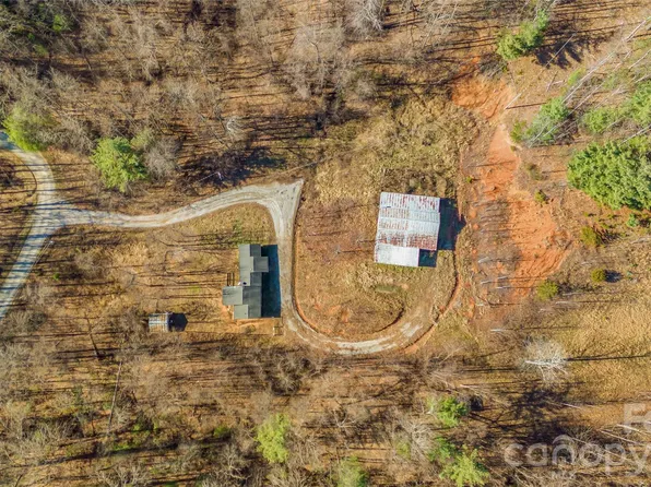 910 Summit Ridge Rd, Purlear, NC 28665