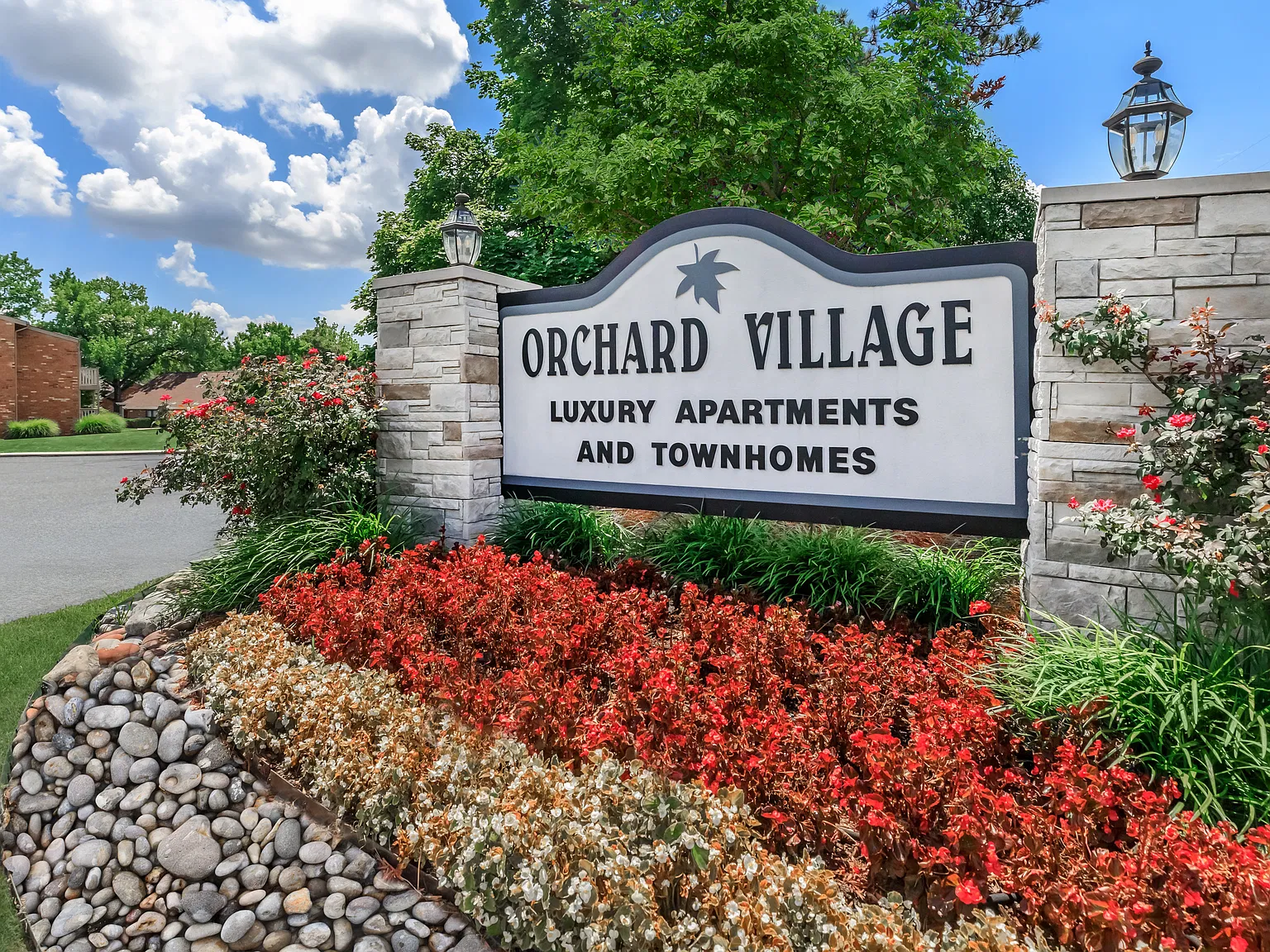 Orchard Village Apartments — Photo 2