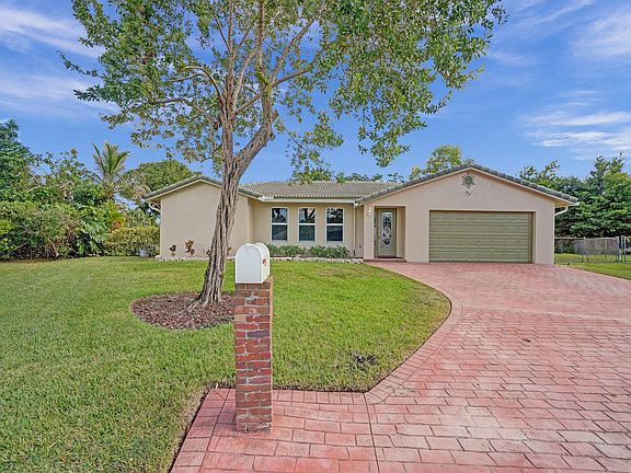 5th image of 4111 NW 106th Avenue