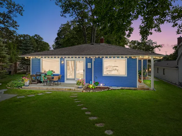 806 Houghton View Rd, Houghton Lake, MI 48629