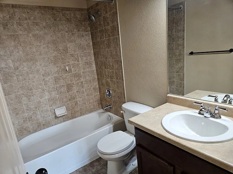 8444 Vanderwood Rd — Photo 5