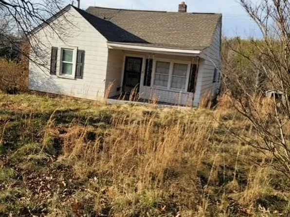 1172 Sugartree Church Rd, Danville, VA 24540