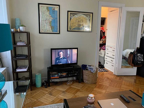 4th image of 2000 N Lincoln Park W #1315