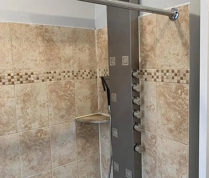 406 W Walnut Ln #3 — Photo 11