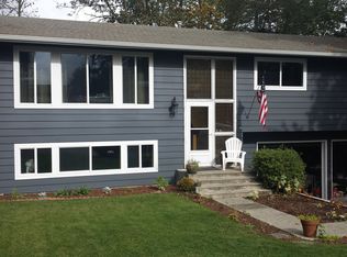 5208 NE 24th St, Renton, WA 98059