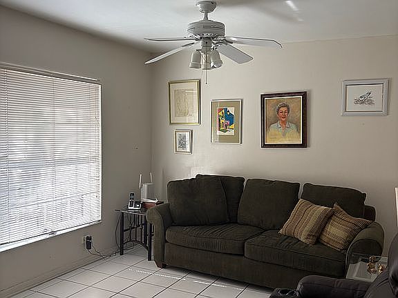 3rd image of 6400 SW 112th Pl