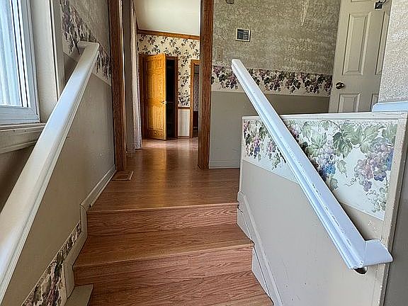 Up to kitchen and bathroom