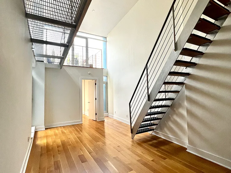 351 S 3rd St #4B — Photo 1