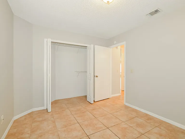 9324 Pavillion Dr — Photo 12