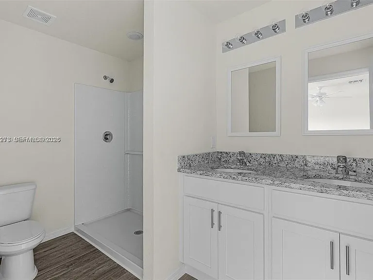 1158 Norge Ct — Photo 8
