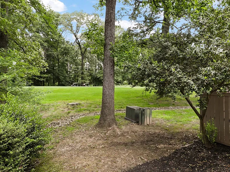 11620 Newbridge Ct — Photo 9