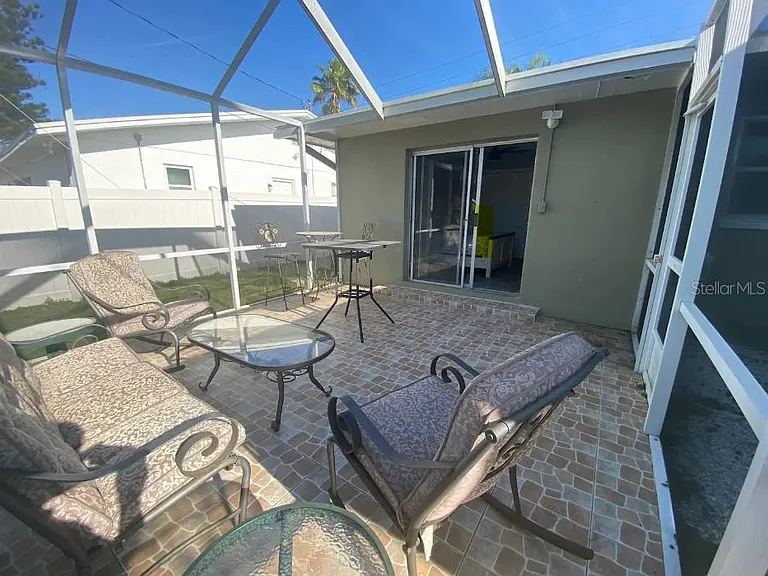 120 Causeway Blvd — Photo 11