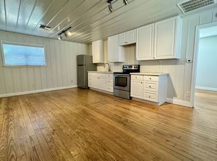 2107 14th St #B, Lubbock, TX 79401