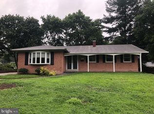 911 Burnt Crest Ln, Silver Spring, MD 20903