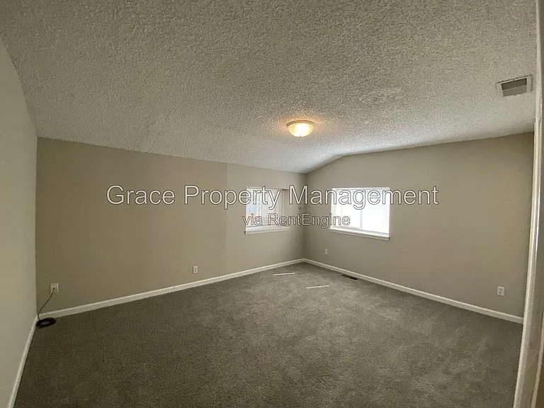 636 Tennyson St — Photo 12