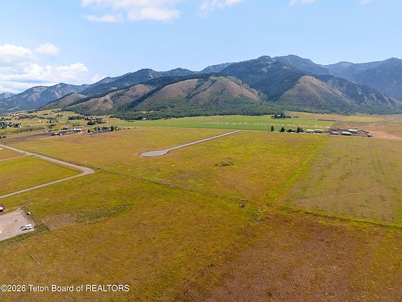 5th image of 2 Buffalo H Ranch Rd
